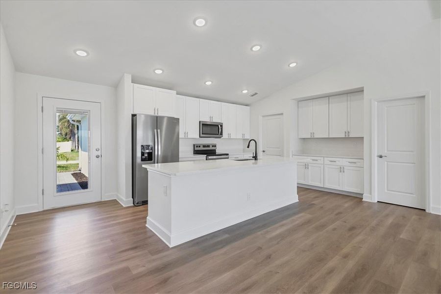 Furnished interior view inside a new home in Cape Coral, Cape Coral (Image 6).