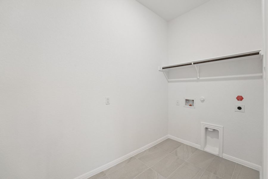 Spacious, unfurnished interior of a new home in Crosswinds, Kyle (Image 30). Spacious, unfurnished interior of a new home in Crosswinds, Kyle (Image 30).