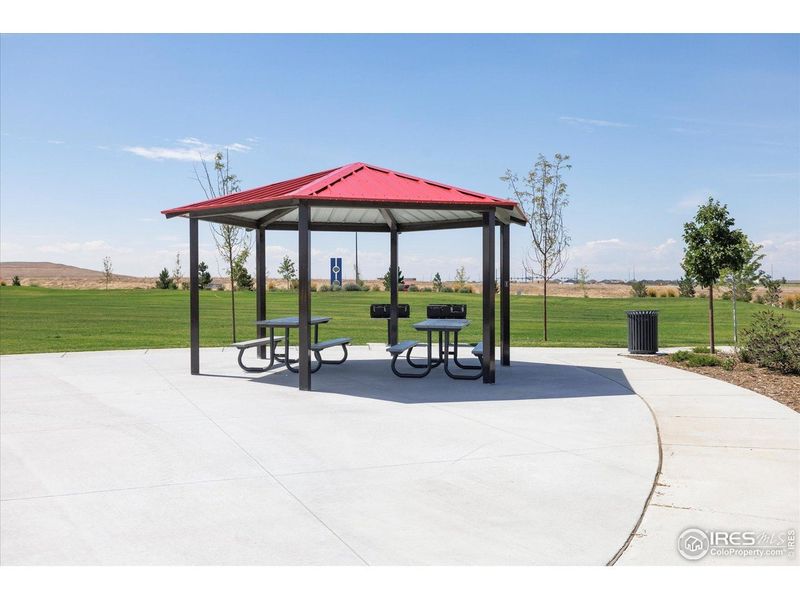 Community amenities in Settlers Crossing, Commerce City (Image 31). Community amenities in Settlers Crossing, Commerce City (Image 31).