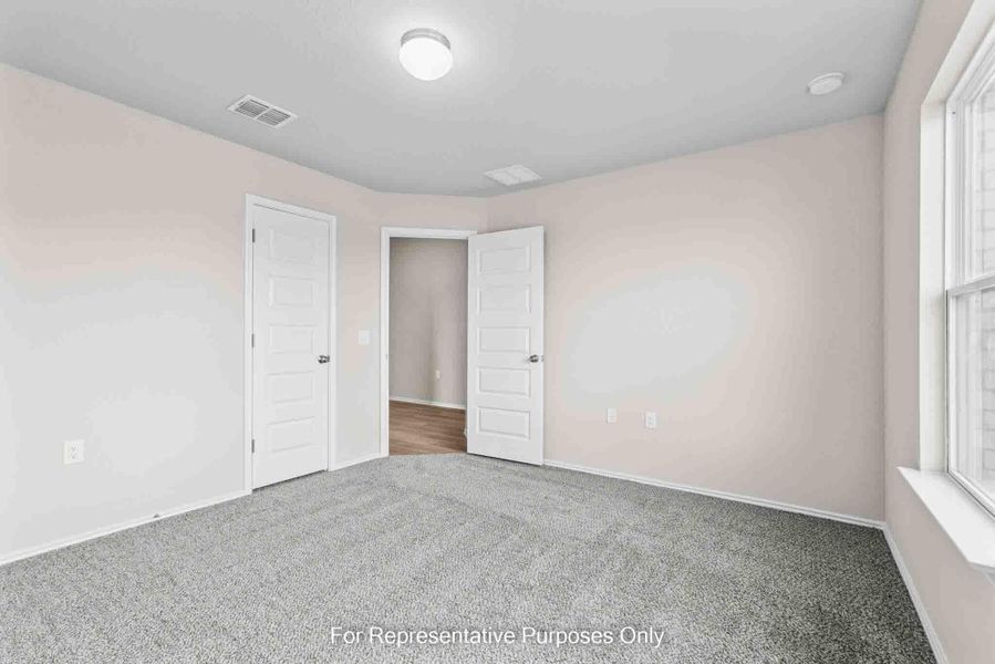Spacious, unfurnished interior of a new home in Marble Creek Crossing, Austin (Image 9).