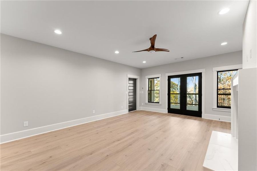 Spacious, unfurnished interior of a new home in , Dahlonega (Image 42).