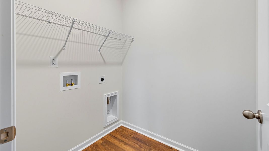 Spacious, unfurnished interior of a new home in Durbin Meadows Traditions, Fountain Inn (Image 32).