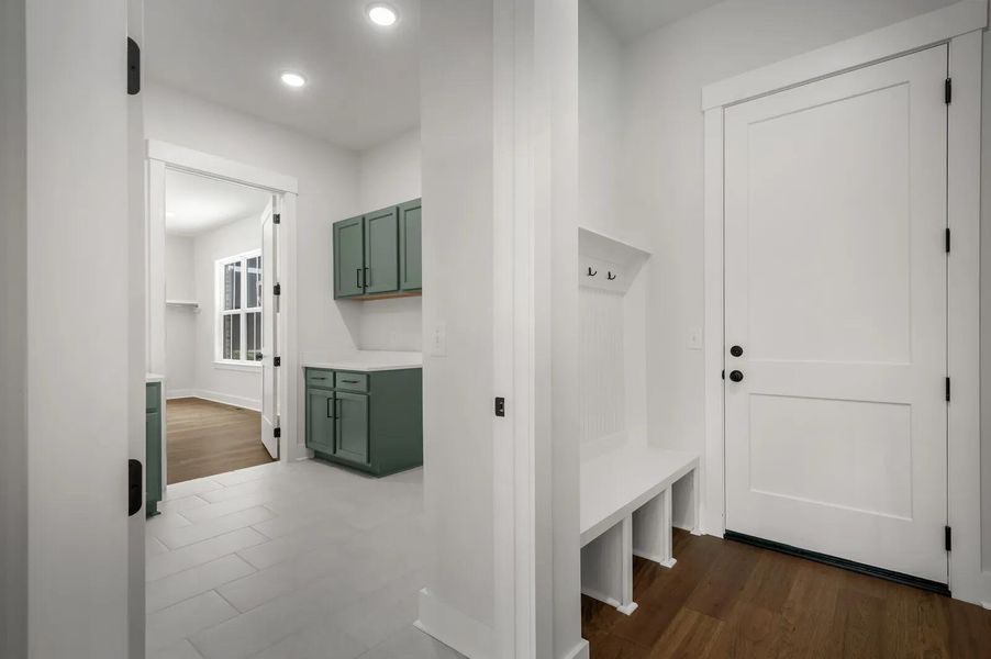Arydale D Family foyer Arydale D Family foyer