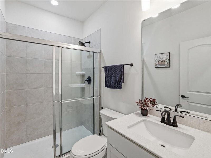 31-Bathroom