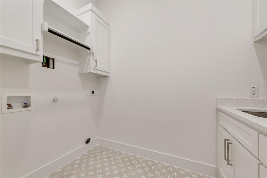 Spacious, unfurnished interior of a new home in , Dallas (Image 21).