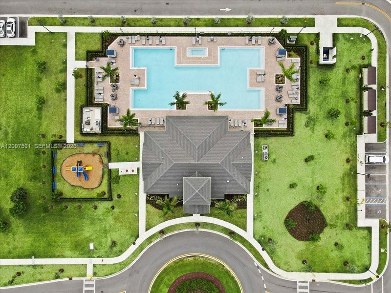 Community amenities in , Homestead (Image 36).