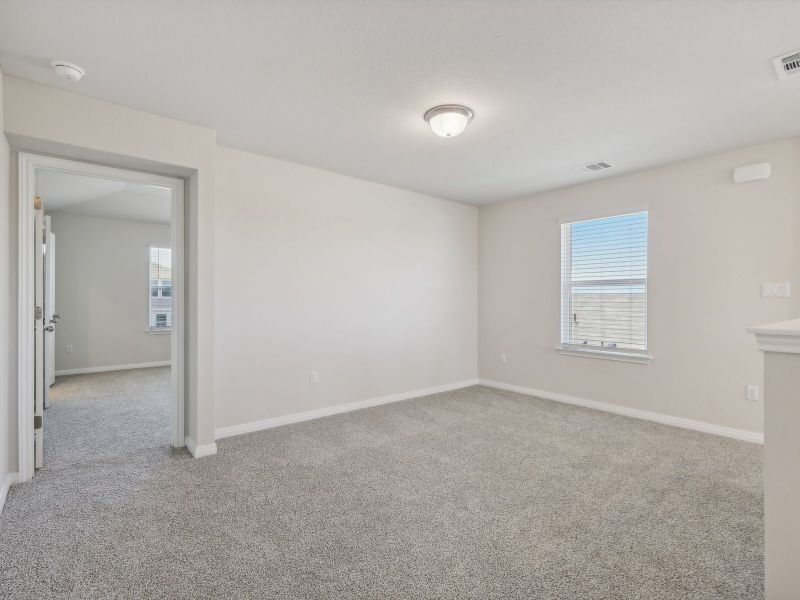 Spacious, unfurnished interior of a new home in Turner's Crossing - Americana Collection, Buda (Image 7).