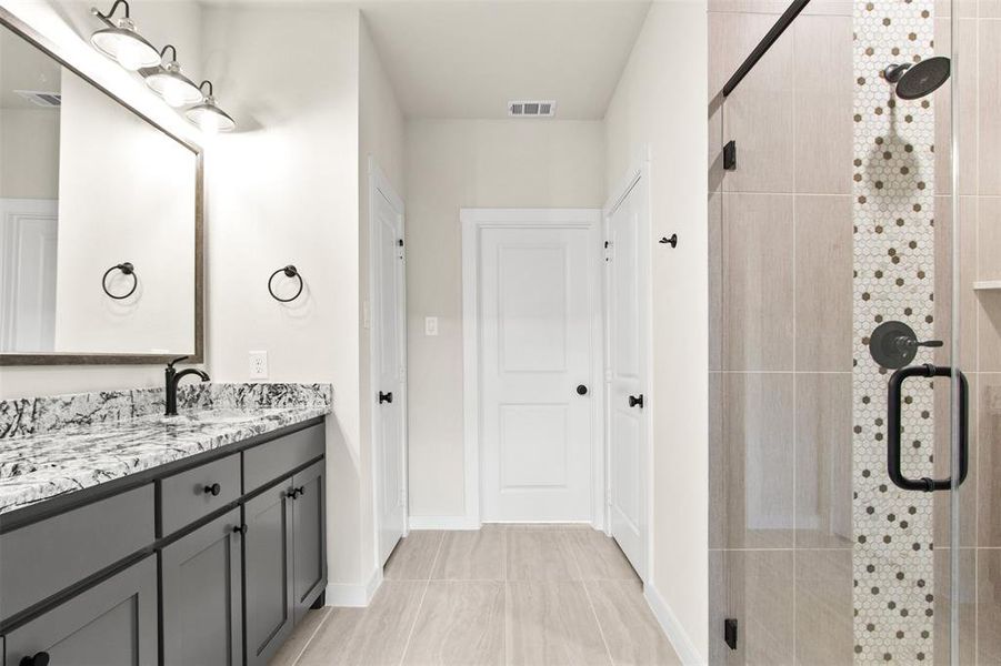 015-12408AudubonTrail-Wylie-TX-75098-PrimaryBathroom.jpg-SMALL 015-12408AudubonTrail-Wylie-TX-75098-PrimaryBathroom.jpg-SMALL