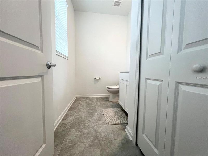 Spacious, unfurnished interior of a new home in , Clermont (Image 22).