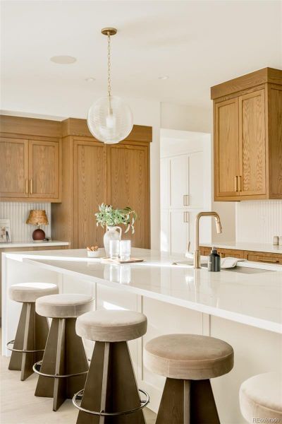 Image 36 of a home in .