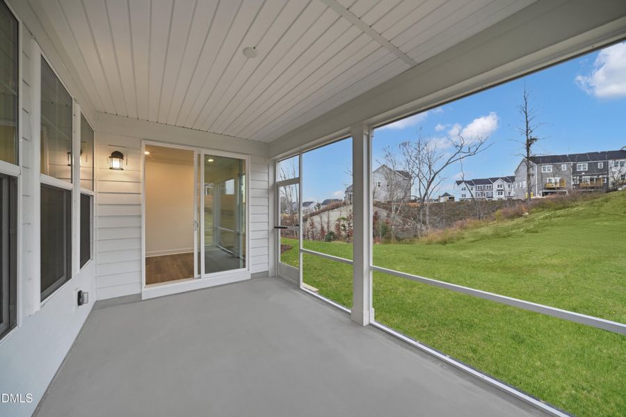 43_SUN_Stoneriver_Pic_GalvaniII_Screened