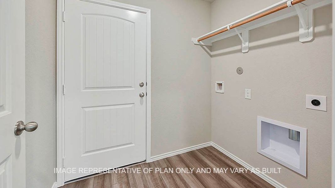 Spacious, unfurnished interior of a new home in Pleasant Hill, Bryan (Image 14). Spacious, unfurnished interior of a new home in Pleasant Hill, Bryan (Image 14).