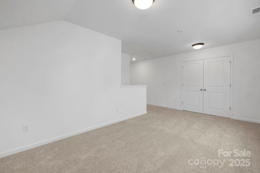 Spacious, unfurnished interior of a new home in Edgewater - The Cottages, Lancaster (Image 31).