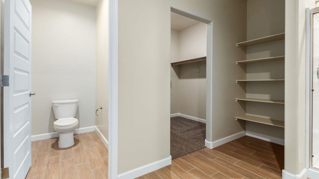 Furnished interior view inside a new home in Sycamore Vista, Vail (Image 10).