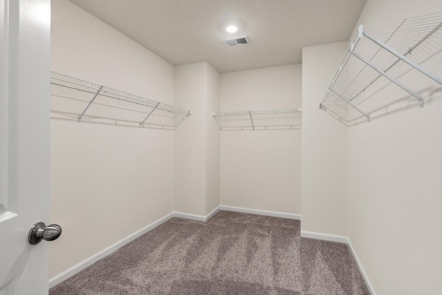 Spacious, unfurnished interior of a new home in Oakley Pointe, Moncks Corner (Image 19).