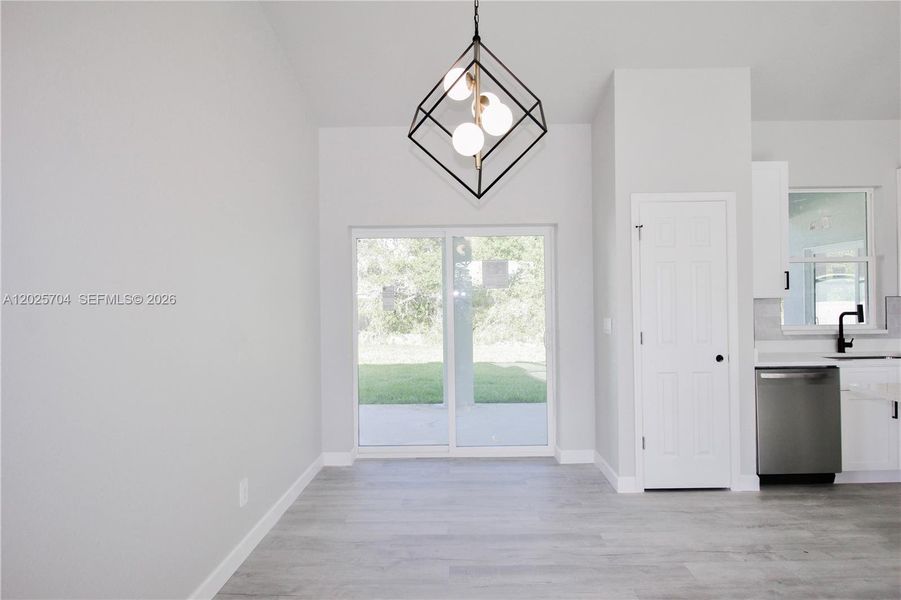 Spacious, unfurnished interior of a new home in , Sebring (Image 16).