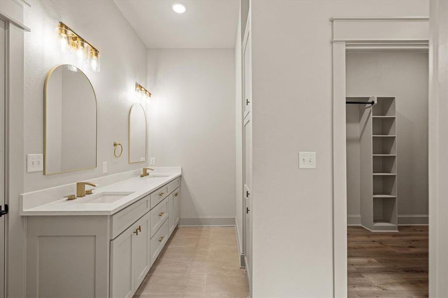 Furnished interior view inside a new home in , Lindale (Image 13).