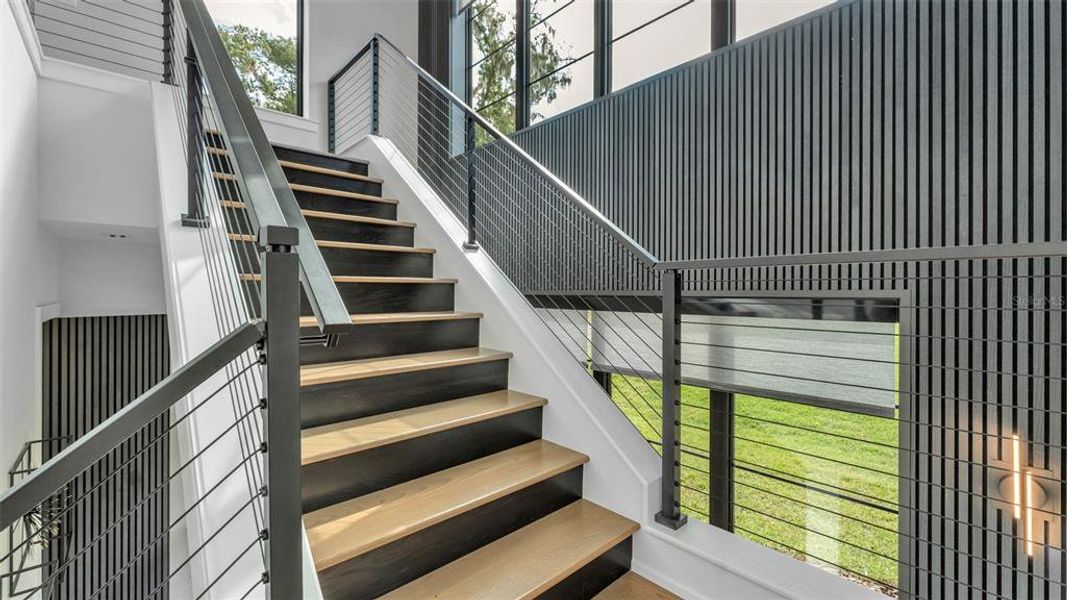 Exterior details and patio area of a home in Delphi Hills, Lakeland (Image 28).