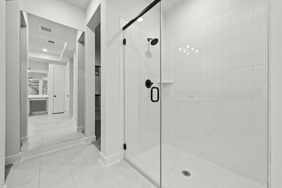 Representative image. Features, specifications, selections and colors may vary. Representative image. Features, specifications, selections and colors may vary.