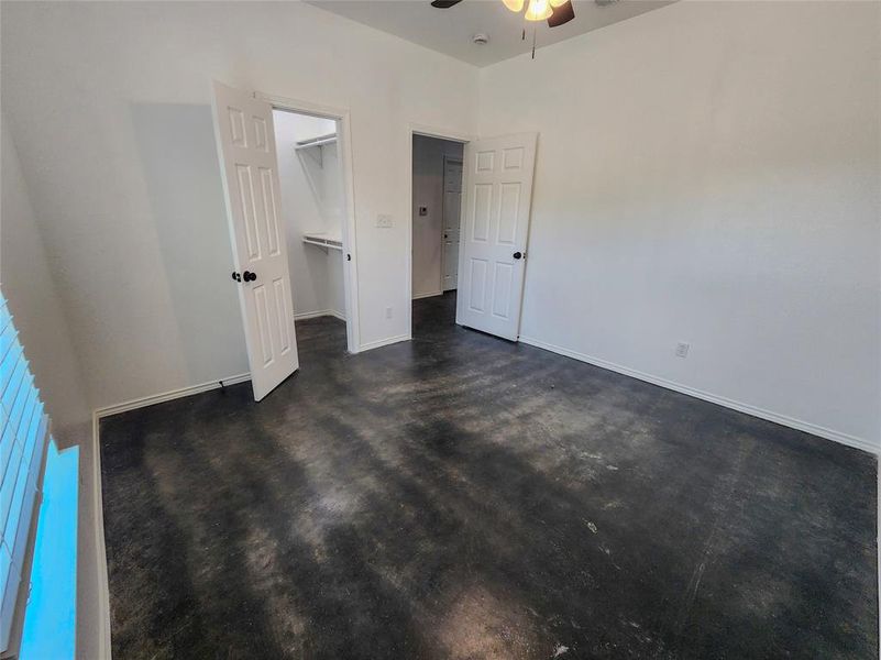 Spacious, unfurnished interior of a new home in , Kennedale (Image 19).