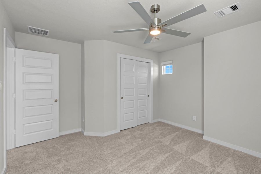 Spacious, unfurnished interior of a new home in Briarwood Crossing, Rosenberg (Image 15). Spacious, unfurnished interior of a new home in Briarwood Crossing, Rosenberg (Image 15).