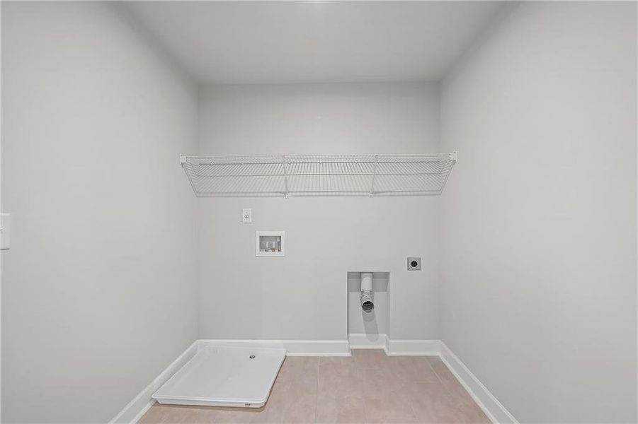 Spacious, unfurnished interior of a new home in Anderson Point Estates, McDonough (Image 20). Spacious, unfurnished interior of a new home in Anderson Point Estates, McDonough (Image 20).