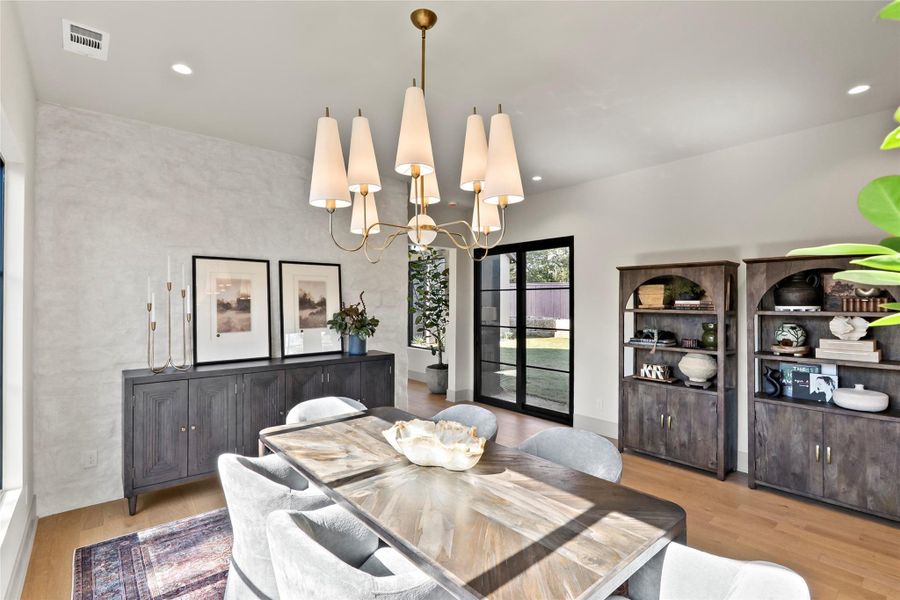 Dining Room with accent  Heavy German Smeared Stoned Wall