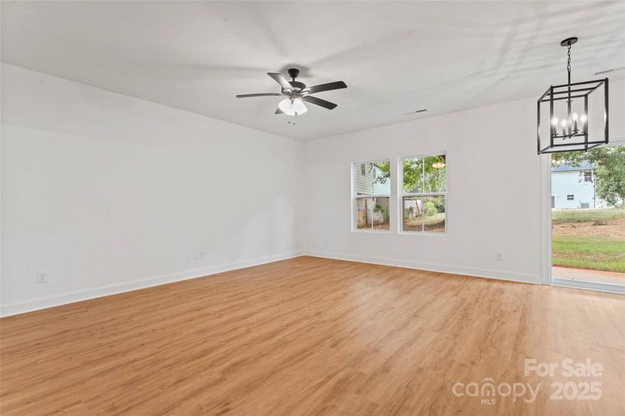 Spacious, unfurnished interior of a new home in , Harrisburg (Image 12).