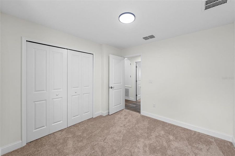 Spacious, unfurnished interior of a new home in , St. Petersburg (Image 35).