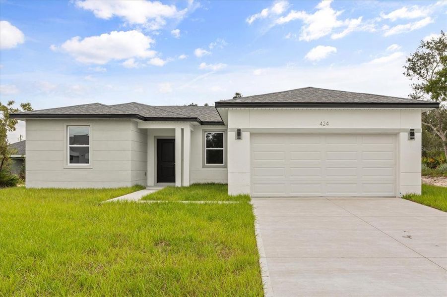 Exterior details and patio area of a home in , Poinciana (Image 16).