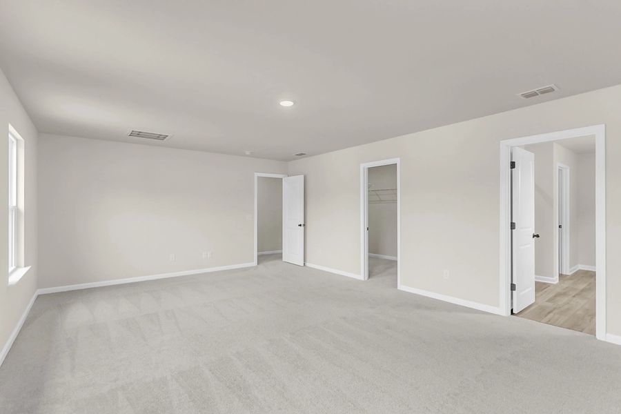 Spacious, unfurnished interior of a new home in Watson Hill, Summerville (Image 25).