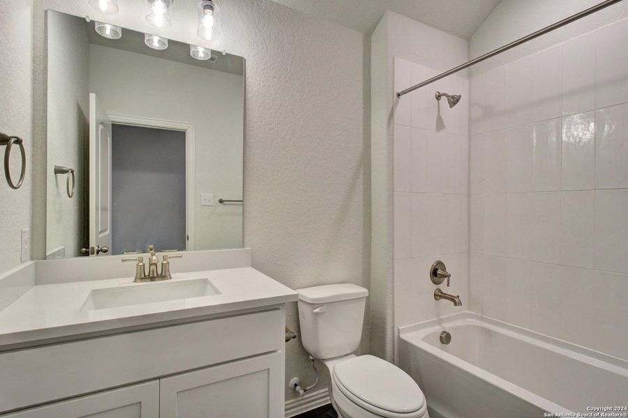 Furnished interior view inside a new home in , New Braunfels (Image 9).