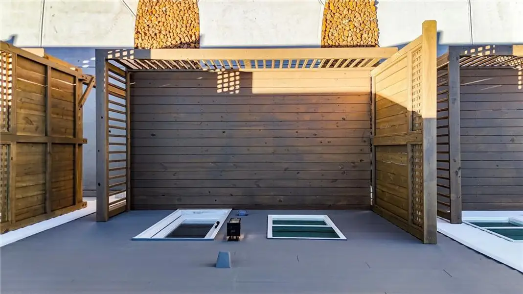 Exterior details and patio area of a home in , Mableton (Image 18).