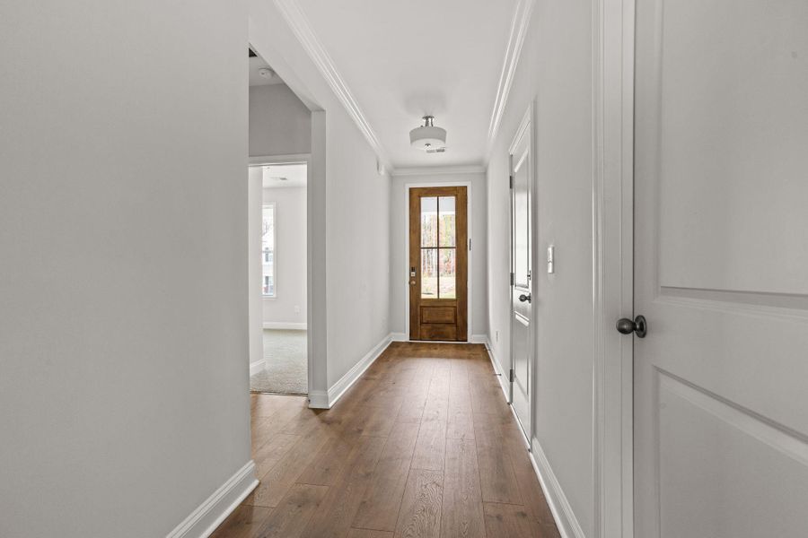 Spacious, unfurnished interior of a new home in High Point at Foxbank, Moncks Corner (Image 14).