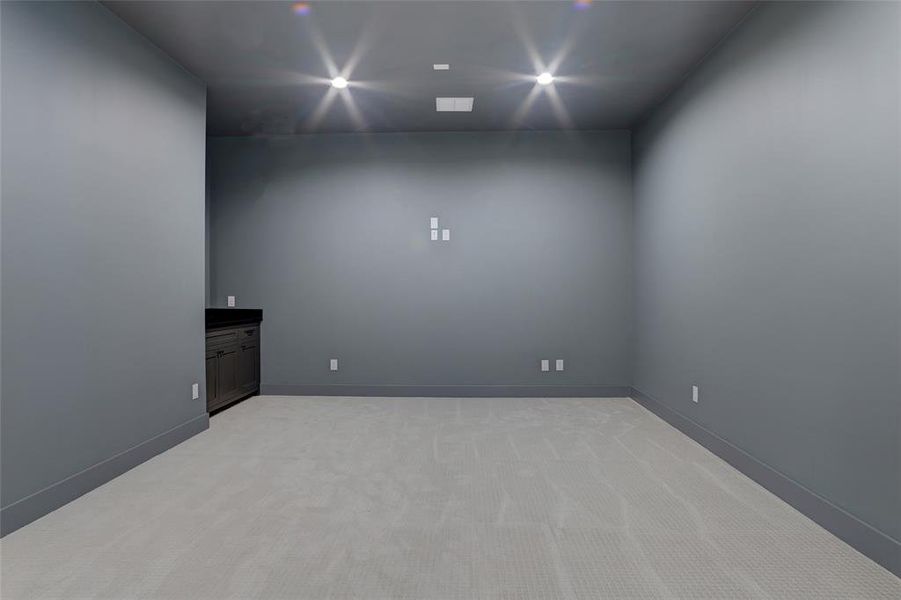 Spacious, unfurnished interior of a new home in , Dallas (Image 20). Spacious, unfurnished interior of a new home in , Dallas (Image 20).