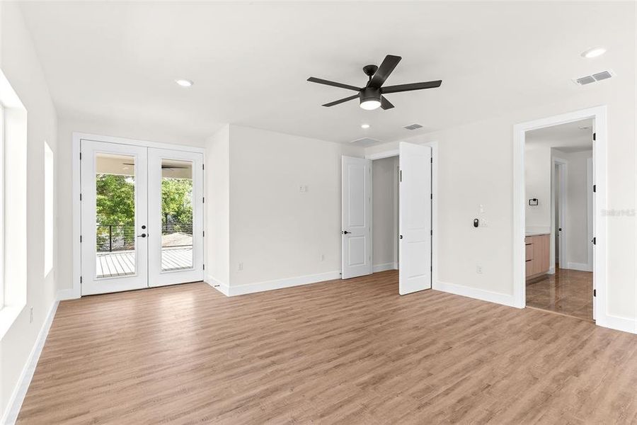 Spacious, unfurnished interior of a new home in , Tampa (Image 36). Spacious, unfurnished interior of a new home in , Tampa (Image 36).