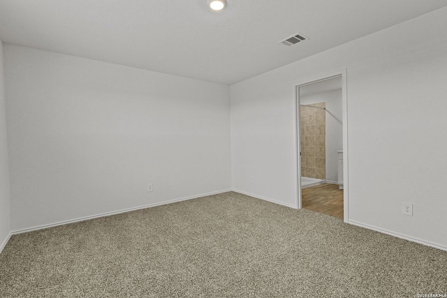 Spacious, unfurnished interior of a new home in Hickory Ridge, Elmendorf (Image 22).