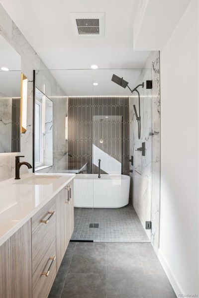 Furnished interior view inside a new home in , Denver (Image 7).