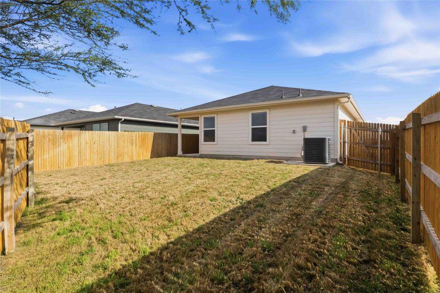 Set in a sidewalk-lined community with a park, playground, and pool, and zoned to Hays ISD. Set in a sidewalk-lined community with a park, playground, and pool, and zoned to Hays ISD.