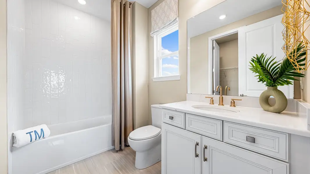 Representative furnished interior of a home built from the Bimini by Taylor Morrison in Victoria Lakes, Odessa (Image 21).