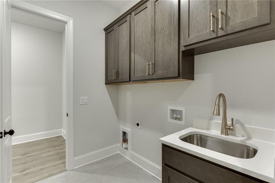 Furnished interior view inside a new home in , Jefferson (Image 12).