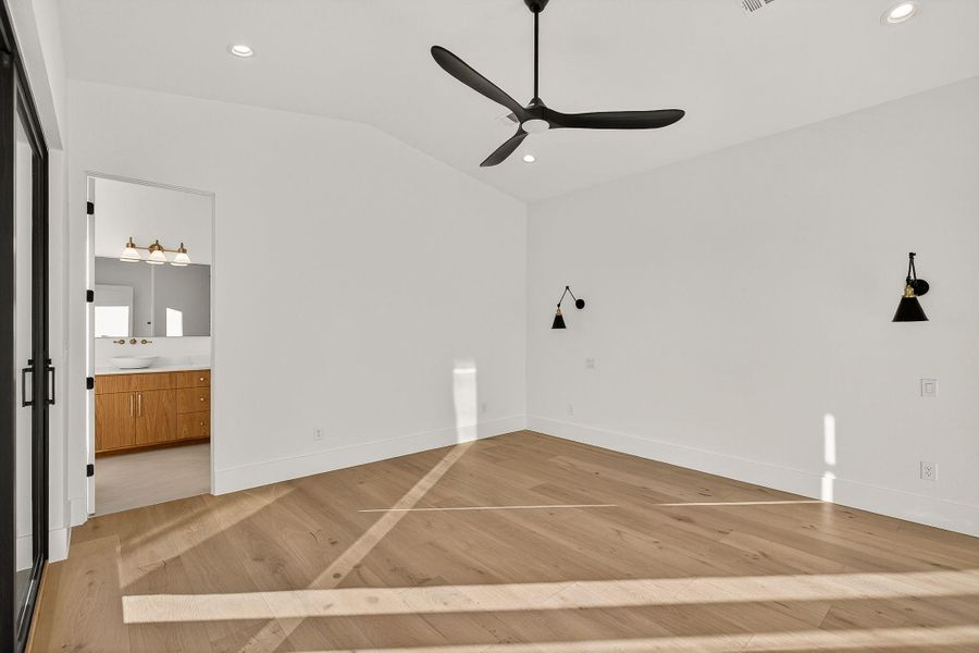 Spacious, unfurnished interior of a new home in , Horseshoe Bay (Image 25). Spacious, unfurnished interior of a new home in , Horseshoe Bay (Image 25).
