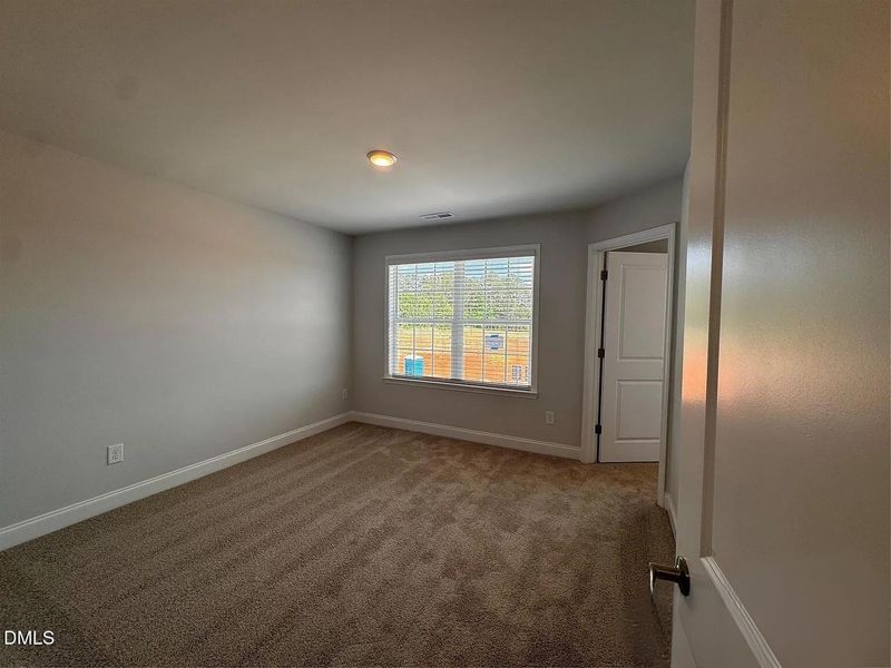 DE830C09-9E98-43C5-8BCB-9AC08EBEF775