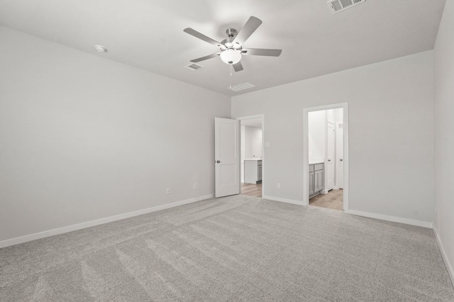 Spacious, unfurnished interior of a new home in Maple Woods, Hockley (Image 10).