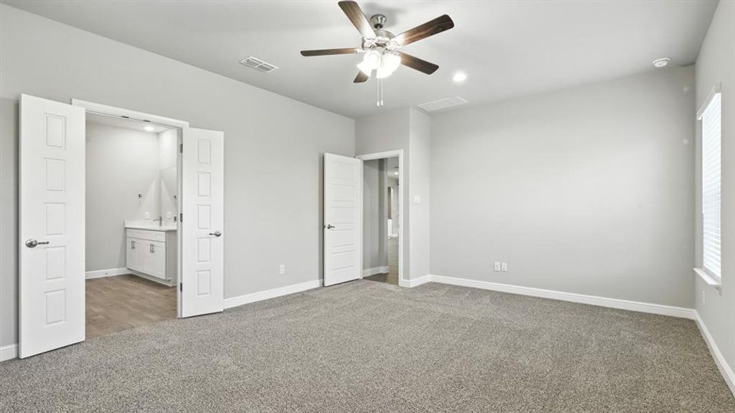 Spacious, unfurnished interior of a new home in Retta Estates, Mansfield (Image 21).