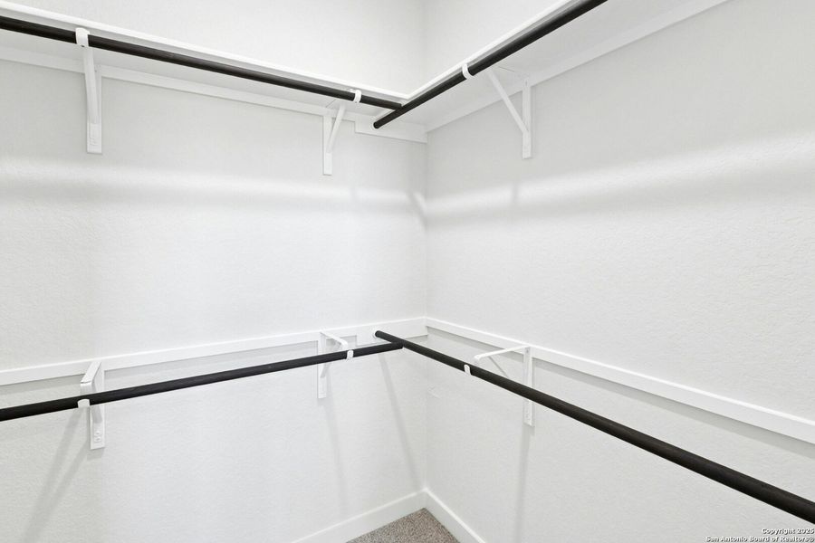 Image 28 of a home in Willowbrook.