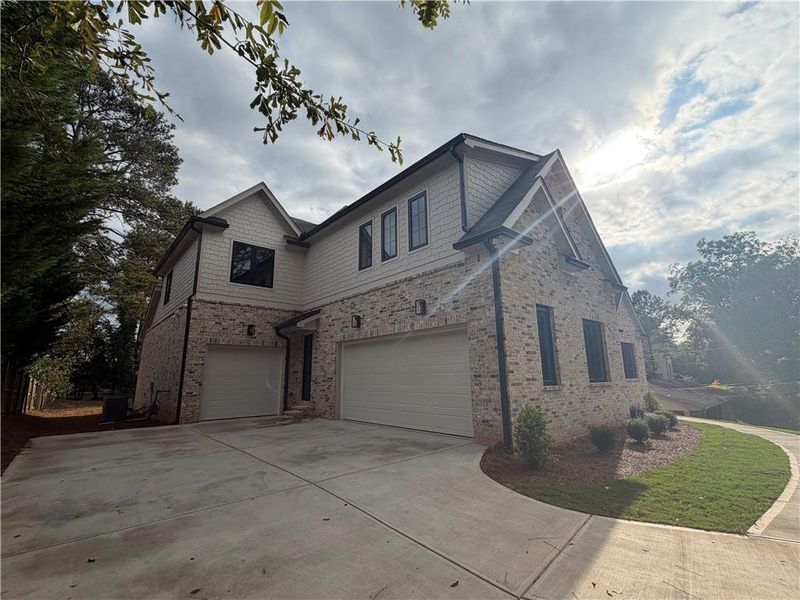 Image 33 of a home in .