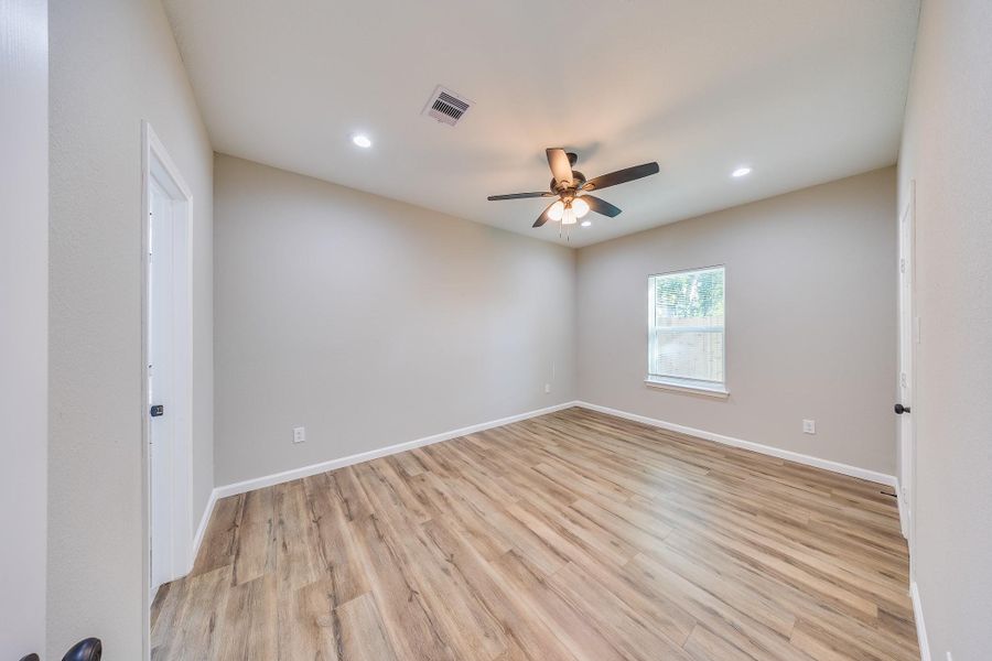 Spacious, unfurnished interior of a new home in , Houston (Image 20). Spacious, unfurnished interior of a new home in , Houston (Image 20).