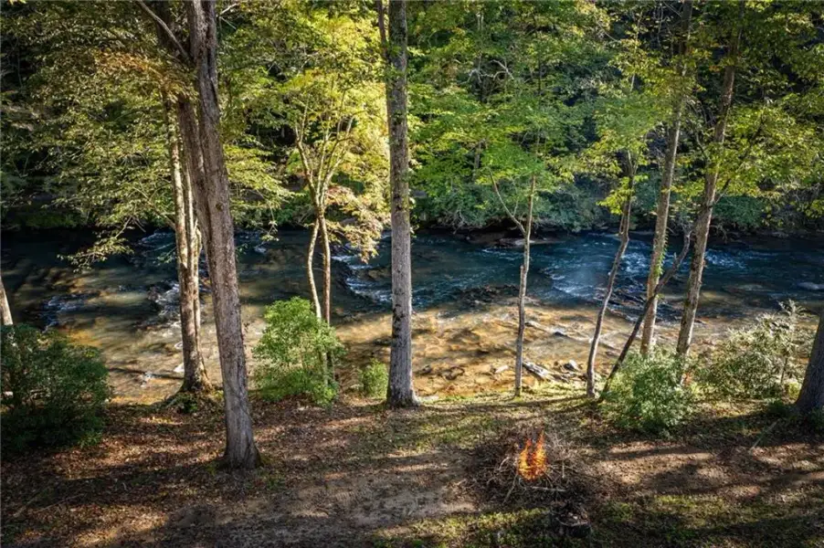 Natural landscape and outdoor views near in Ellijay (Image 9). Natural landscape and outdoor views near in Ellijay (Image 9).