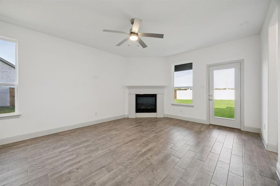 Spacious, unfurnished interior of a new home in Sicily, Princeton (Image 25).